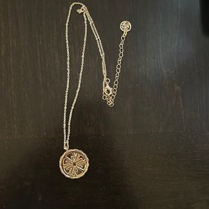 New with tags Lilly Pulitzer Lemon slice necklace